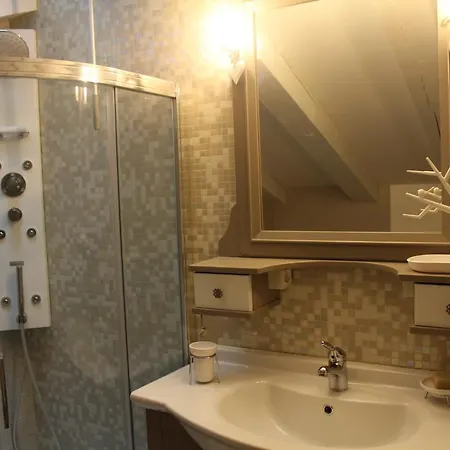 Tana Bianca * Triëst